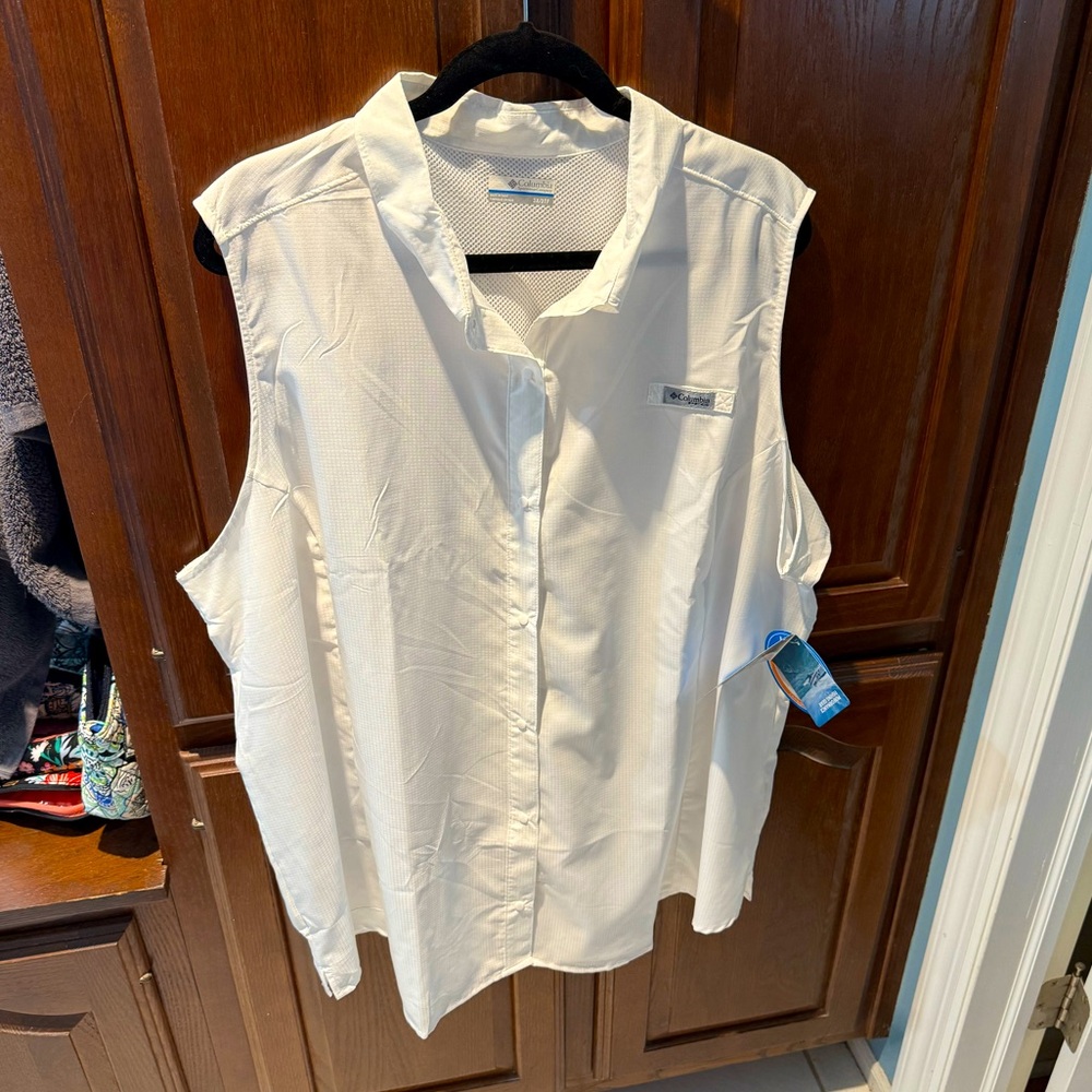 NWT 3x Columbia White Sleeveless Button Down Shirt